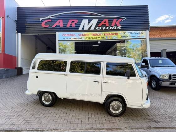 VOLKSWAGEN KOMBI 1.4 MI STD LOTAÇÃO 8V FLEX 3P MANUAL